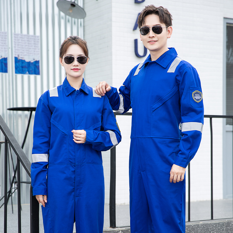 阻燃防护服就是不怕火烧的防护服?(图1) 阻燃服定制